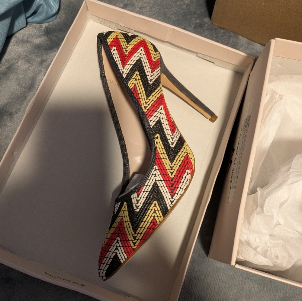Women's 8.5 Heel